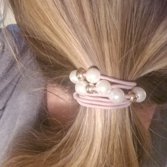 Last full set! Beaded hair elastics. Pack of 5 - Picture 7 of 8